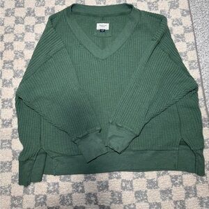 American Eagle Green V-Neck Sweater